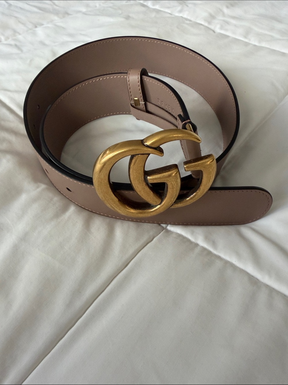 Gucci Double G Leather Belt in Mauve Pink with Gold Buckle - Picture 6 of 7
